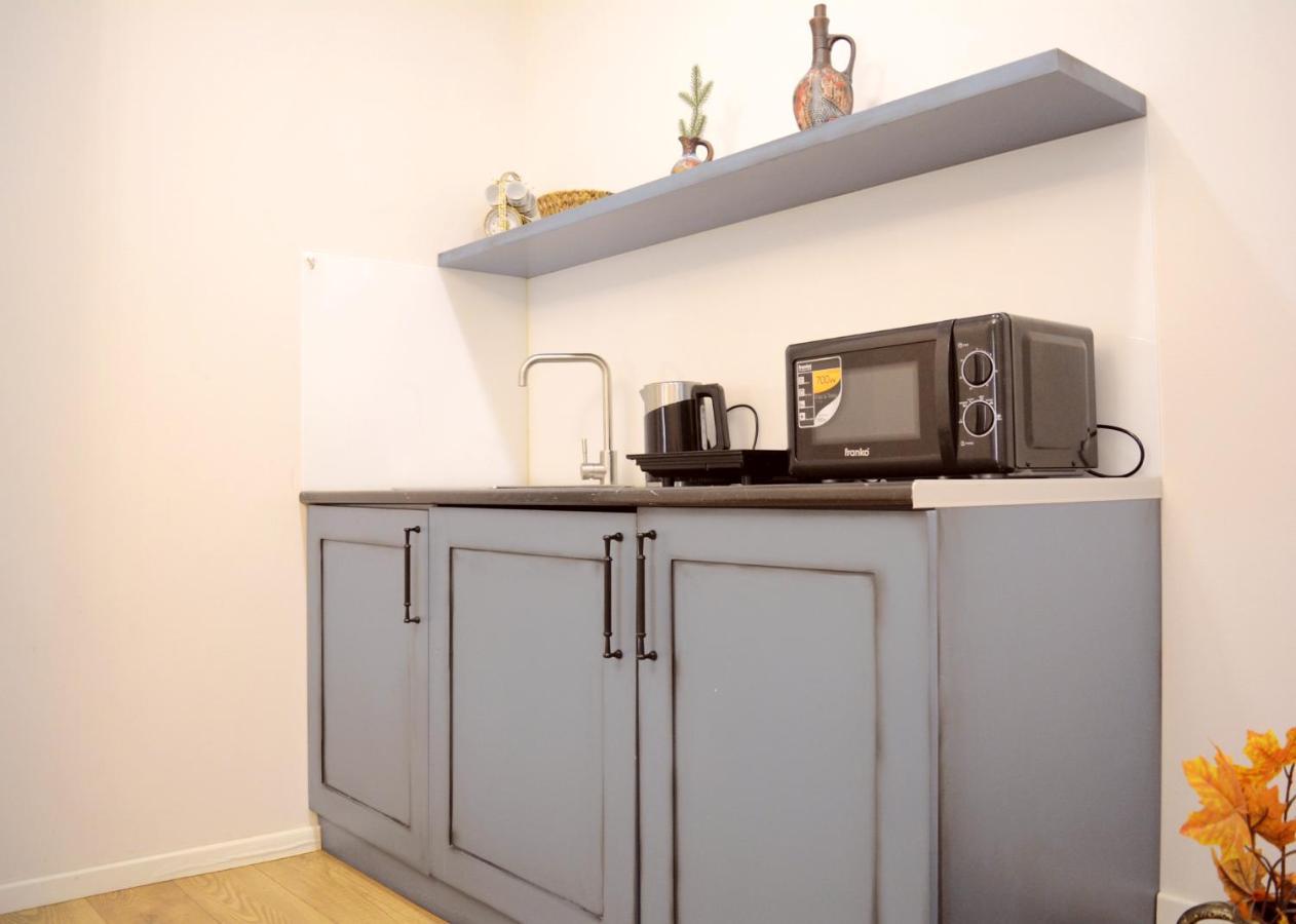 Apartment Near Pirimze Тбилиси Экстерьер фото